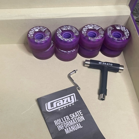 Purple Suede Roller Skates with Custom Wheels & Tote Box - Picture 13 of 16